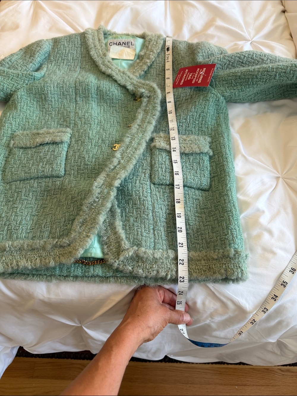 Chanel Vintage Mint Bouclé Skirt Suit with Gold Buttons size 34 - Picture 14 of 17